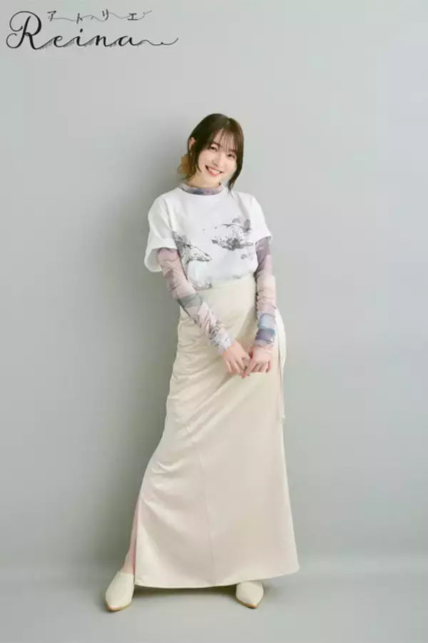 「声優・上田麗奈が描いたイラストがTシャツに！着用モデル姿も披露♪ 4月18日12時より期間限定販売」の画像