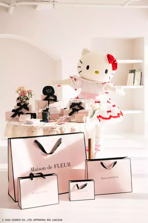 「ハローキティ、いちごのリボンで上品おめかし♪「Maison de FLEUR」コラボで特別コレクションがファミマ、書店で展開」の画像