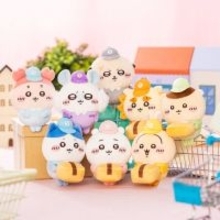 「ちいかわ」こんなんさァッッ絶対欲しいじゃん♪ ハチワレ、うさぎが配達員さんに！「ちいかわマーケット」5周年限定マスコット登場