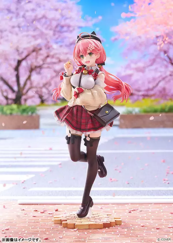 「“にゃっはろ～！”「ホロライブ」さくらみこの私服衣装フィギュアが登場！ キュートなデートスタイルの“みこち”にキュン♪」の画像