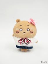 ちいかわが小麦ギャルに！「ちいかわ」×「9090」コラボでマスコットやアパレルアイテムが登場♪