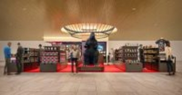「ゴジラ・ストア」博多&梅田が4月6日にオープン！限定カラーアイテムや描き下ろしビジュアルのグッズ、ノベルティが明らかに