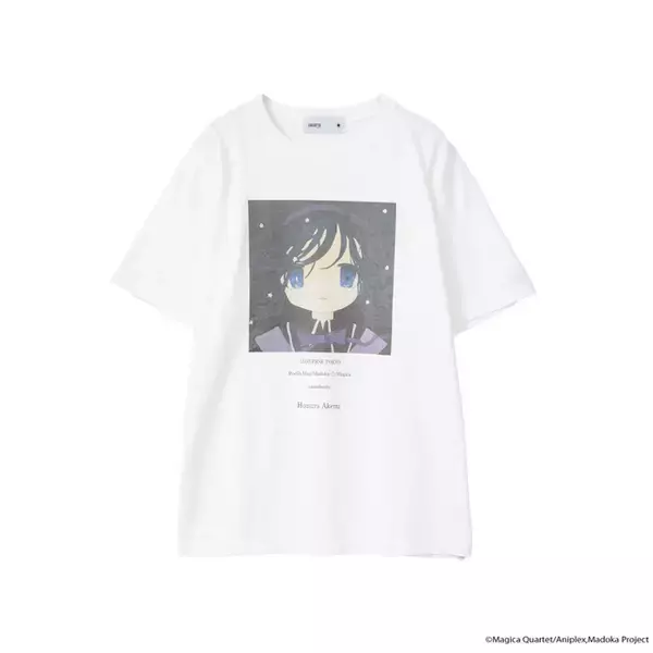「「まどマギ」淡い色彩の魔法少女たちが美しい…！ アーティスト・さめほしの描き起こしアートをデザインしたアパレル＆アクセサリーが登場！」の画像