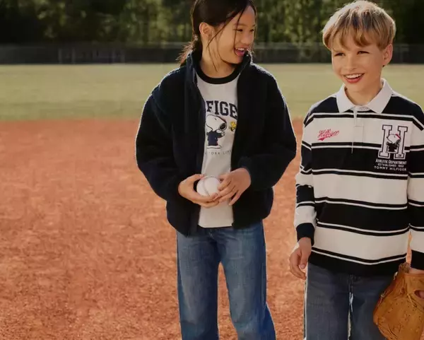 「スヌーピーをモダンプレッピーにデザイン♪ 秋冬にピッタリなセーターやラグビーシャツ、パファージャケットなど全12型登場【トミー ヒルフィガー】」の画像
