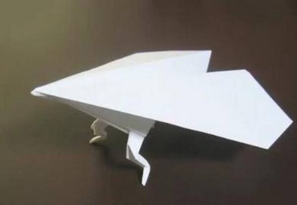 キモかわ 脚の生えた紙飛行機が大人気 12年8月13日 エキサイトニュース