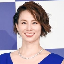 酒井美紀、倉科カナ、宮崎美子、米倉涼子…「完熟のセーラー服姿」にスタジオ大興奮！