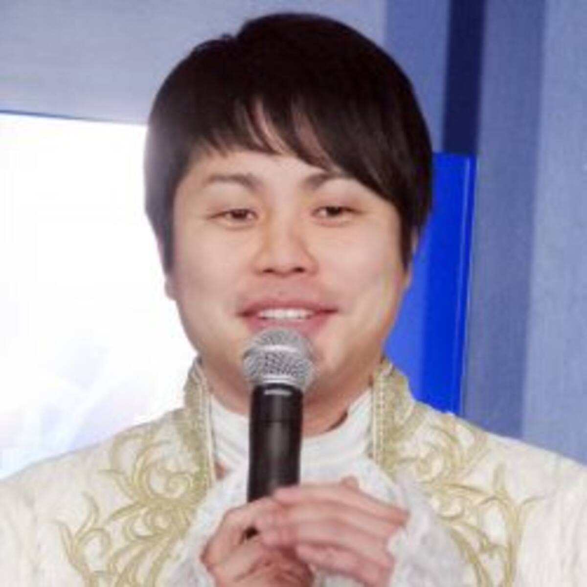 ノンスタイル井上が怒った コンビニで見つけた彼女 との結婚が延び延び状態のワケ 22年5月27日 エキサイトニュース