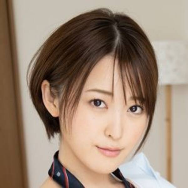 忍野さらがセーラー服に フェロモンだだ漏れの超レアグラビアは悶絶必至 18年10月3日 エキサイトニュース