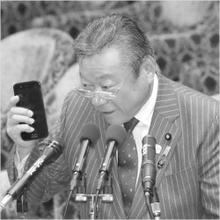 桜田五輪相の池江選手「がっかり発言」、NHKが“トリ”に使った深意とは？