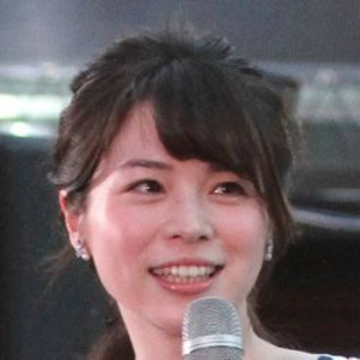 宇垣美里の不在でイチ押しに 皆川玲奈が早朝番組で魅せる さわやかバスト 19年4月16日 エキサイトニュース