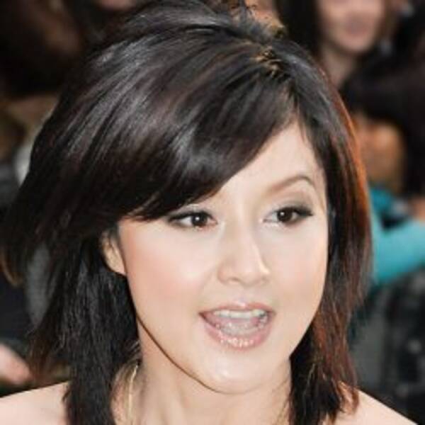 胸のラインがまるわかり 藤原紀香の最新ショットが艶っぽすぎるッ 19年5月26日 エキサイトニュース