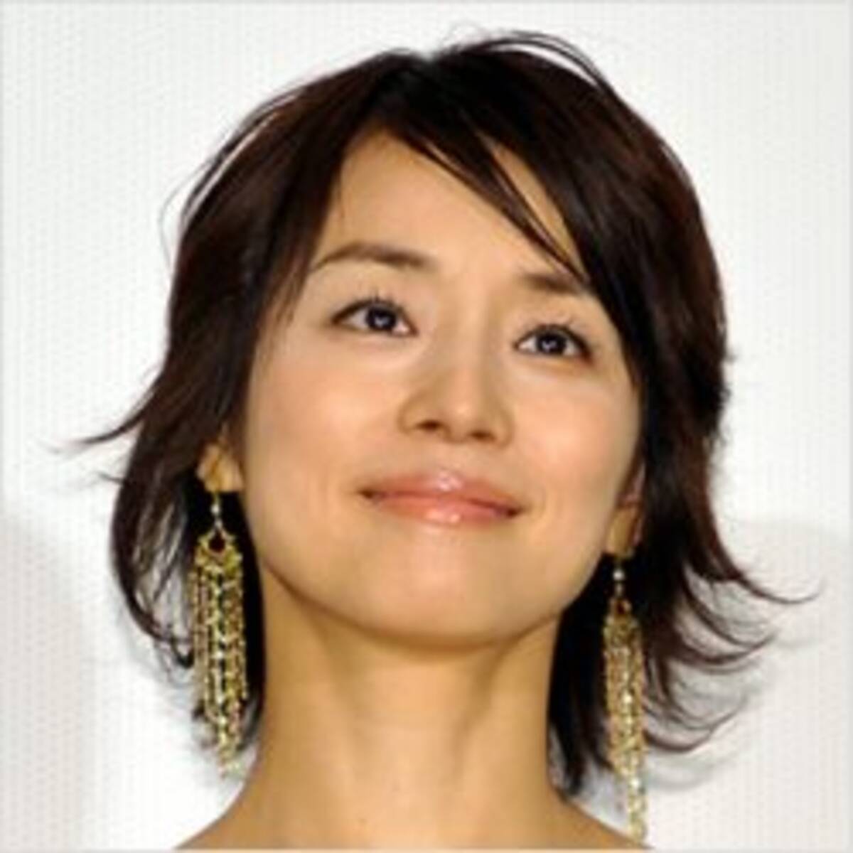 石田ゆり子がスマートウォッチデビュー 待受画像でわかった 結婚しない理由 19年6月28日 エキサイトニュース