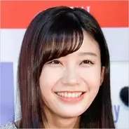 小倉優香 酒瓶抱えてうっとり ほろ酔い 浴衣ショットにファン興奮 19年7月22日 エキサイトニュース