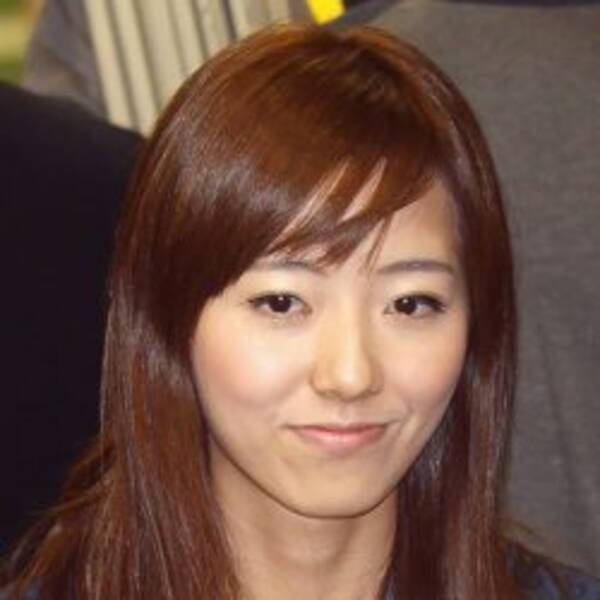 フジ 内田嶺衣奈 Cm中も イボ隠し に躍起で局内ブーイング 年7月5日 エキサイトニュース