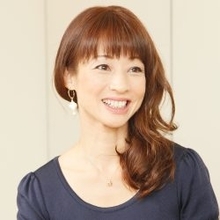 花田美恵子改めMieko、美脚披露も指摘される改名の“今さら感”