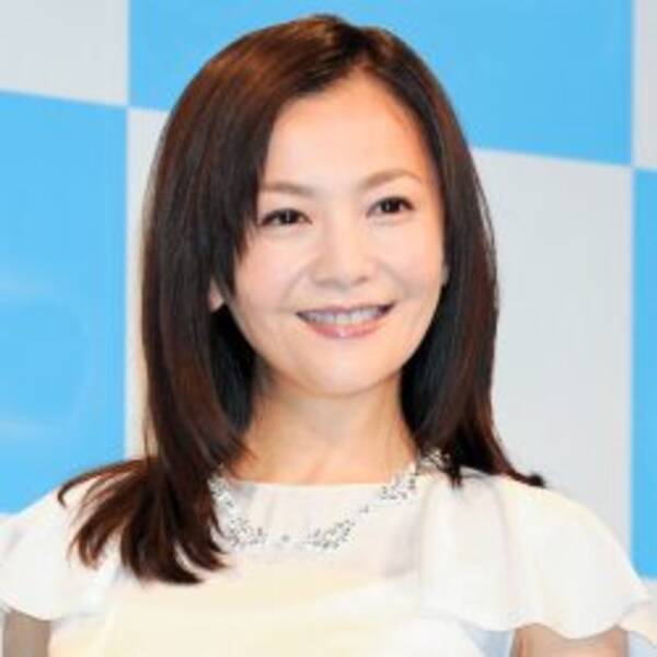 華原朋美 結婚発表で謎の 安室奈美恵と衣装が丸かぶり に飛び交った憶測 21年8月日 エキサイトニュース