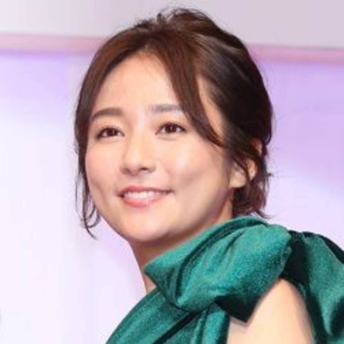 木村文乃 艶気なし 指摘を吹き飛ばす 前かがみ水着バスト渓谷 の破壊力 21年9月13日 エキサイトニュース