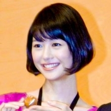 夏目三久“山ありゴムあり”「美脚14年」を真相報道する（2）アイドルアナとして大ブレイク