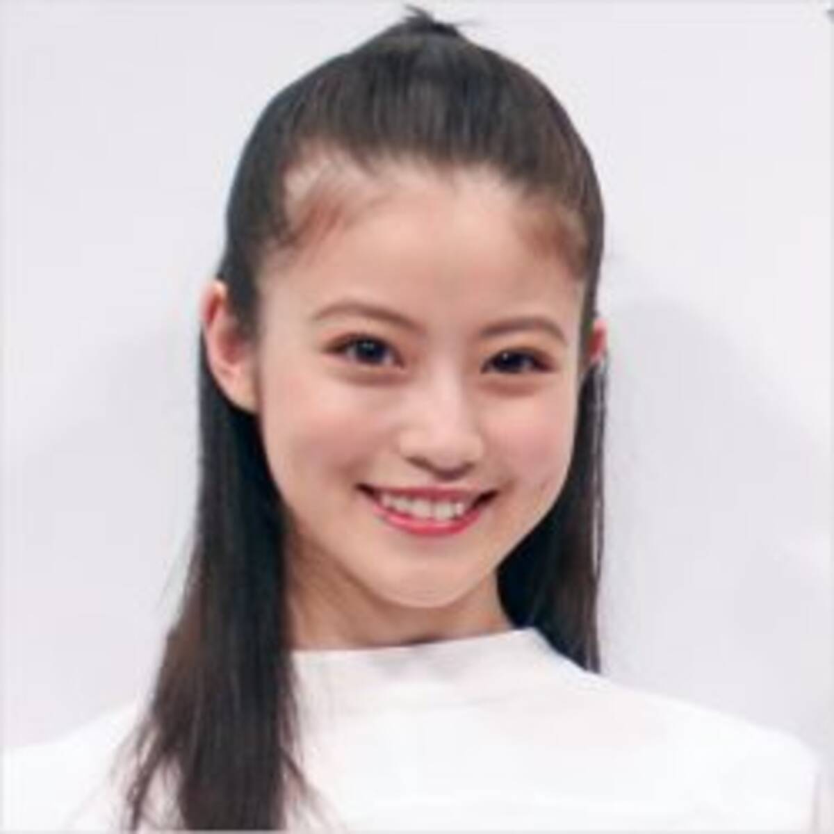 今田美桜 吉岡里帆を圧倒した ジャンボなバスト Cm映像が話題沸騰 21年12月2日 エキサイトニュース