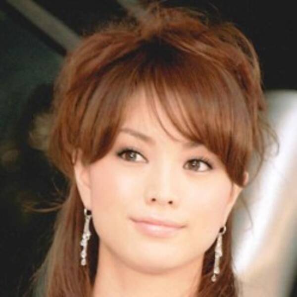 蛯原友里 共演俳優の 薄毛 に対する失礼極まりない爆笑がなぜか称賛のワケ 16年3月25日 エキサイトニュース