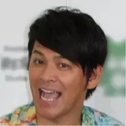 岡田結実とにこるん強烈変顔 美人タレントが揃うオスカー所属の2人 16年6月9日 エキサイトニュース