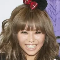 やはり金髪特需だった E Girls Amiの黒髪ロング姿に あんた誰 16年6月4日 エキサイトニュース