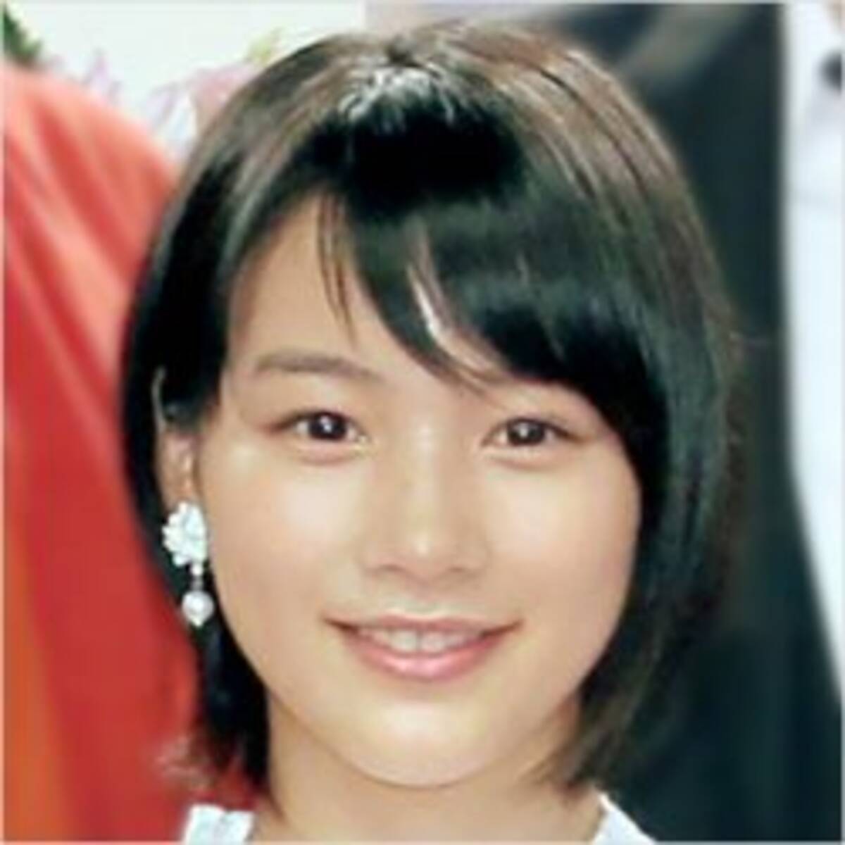 安田成美に似てきた のん改名後初グラビアで見せた 才能の片鱗 に称賛の声 16年11月28日 エキサイトニュース