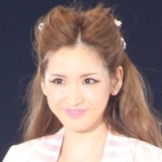 紗栄子が「惑わすガール」？ファッション誌の赤パン表紙に女性たちが総ツッコミ