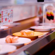かっぱ寿司の「ユーチューバー食べ放題無料」キャンペーンに賛否両論