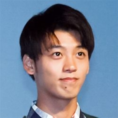 竹内涼真 星野源 高橋一生 共通点の 口元ホクロ と人気を分析 17年12月14日 エキサイトニュース