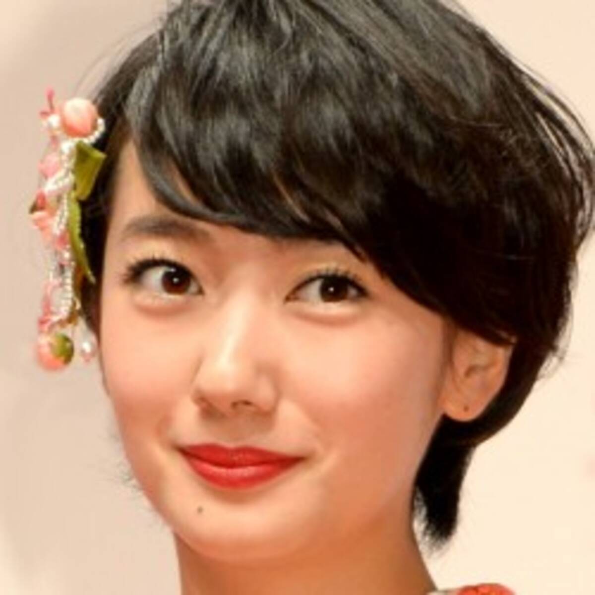 香椎由宇 波瑠 山本美月 衣料ブランドのcmで 女優の格付け が大変動 16年5月18日 エキサイトニュース