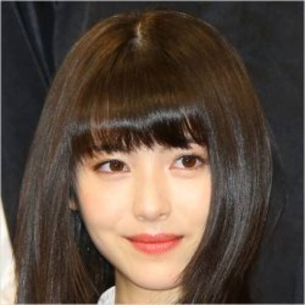 浜辺美波の写真集に賛否が真っ二つ 原因は事前prと熱愛疑惑報道 21年11月3日 エキサイトニュース 浜辺美波の写真集に賛否が真っ二つ 原因は事前prと熱愛疑惑報道 21年11月3日 エキサイトニュース