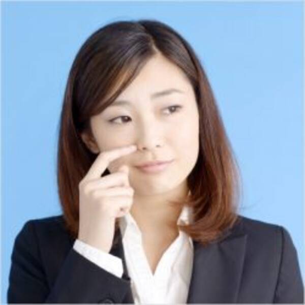 会話中に相手が 腕を組む 鼻を触る しぐさをしたときの心理とは 18年4月26日 エキサイトニュース