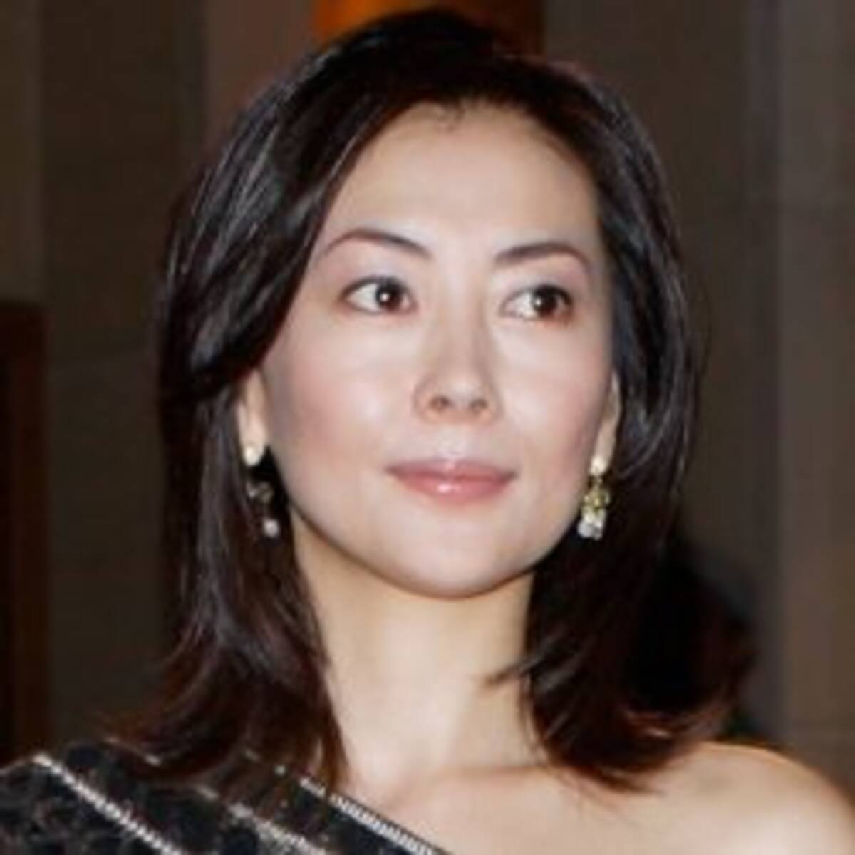 中山美穂 主演ドラマでジャニーズwest藤井流星と濃熟ラブシーンか 18年7月14日 エキサイトニュース