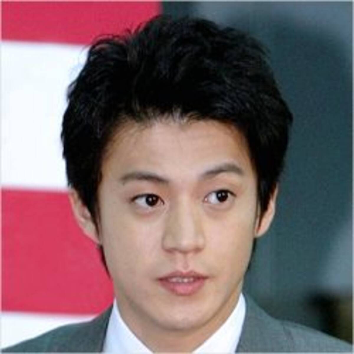 学生絶叫 小栗旬 おばたのお兄さん学園祭営業にサプライズ出演で見せた 粋 19年11月4日 エキサイトニュース