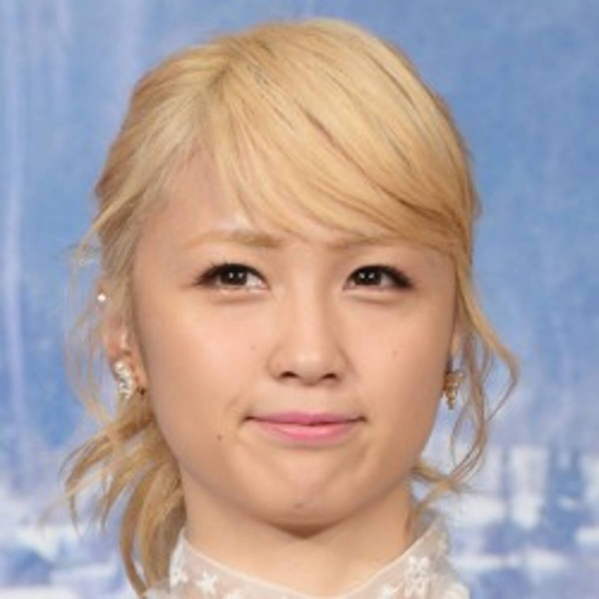 E Girlsのamiがディズニー映画の主題歌を生披露してファンの怒りが再燃 16年4月日 エキサイトニュース