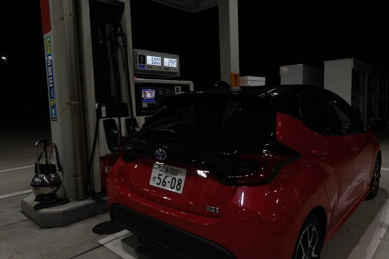 トヨタ「ヤリスHV」で熊本〜東京1200km走破！ リッター33km超えの驚異的燃費と引き換えに失ったもの