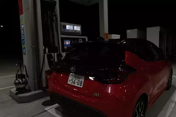 「トヨタ「ヤリスHV」で熊本〜東京1200km走破！ リッター33km超えの驚異的燃費と引き換えに失ったもの」の画像