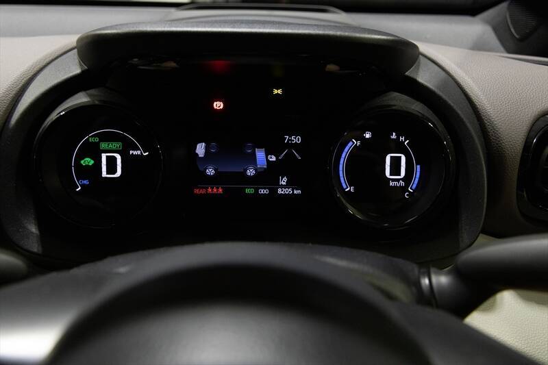 トヨタ「ヤリスHV」で熊本〜東京1200km走破！ リッター33km超えの驚異的燃費と引き換えに失ったもの