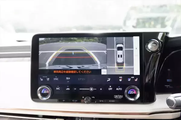 「アイドルがレクサスLMの“アメイジング”後席体験！ 家超えの超豪華空間に大興奮」の画像