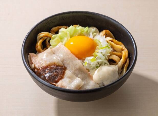 にんにくと背脂の「背徳」スープで食べ放題！リュウジ×安元洋貴がしゃぶしゃぶを監修