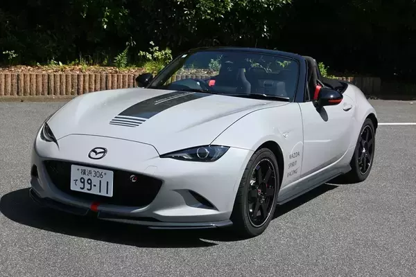 メーカーチューンの理想形！ 2L化した特別ロードスター「12R」が魅せる至高の人馬一体