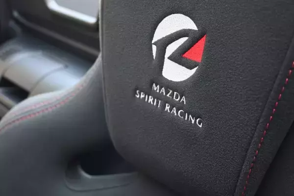 「メーカーチューンの理想形！ 2L化した特別ロードスター「12R」が魅せる至高の人馬一体」の画像
