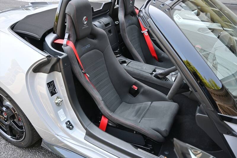メーカーチューンの理想形！ 2L化した特別ロードスター「12R」が魅せる至高の人馬一体