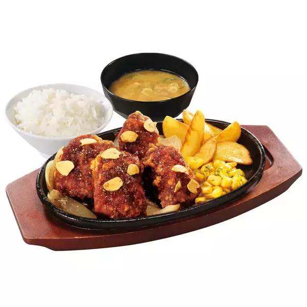 「からあげ×ポテトのワイルド定食！ ごはん、みそ汁付き」の画像