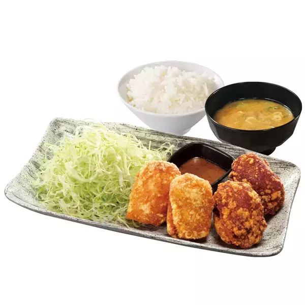 「からあげ×ポテトのワイルド定食！ ごはん、みそ汁付き」の画像