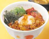 「松屋「牛ビビン丼」価格据え置きでリニューアル！ 9月1日から」の画像2