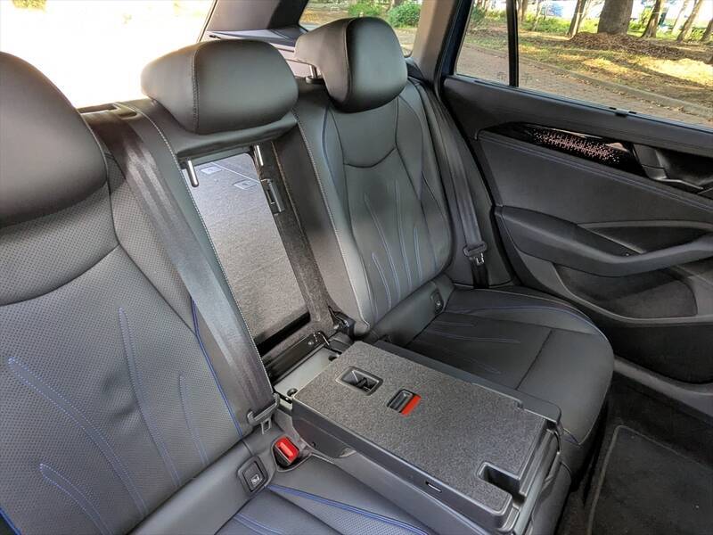 なぜセダンを廃止した？ ワゴン一本勝負に出た新型パサートの「潔さと勝算」