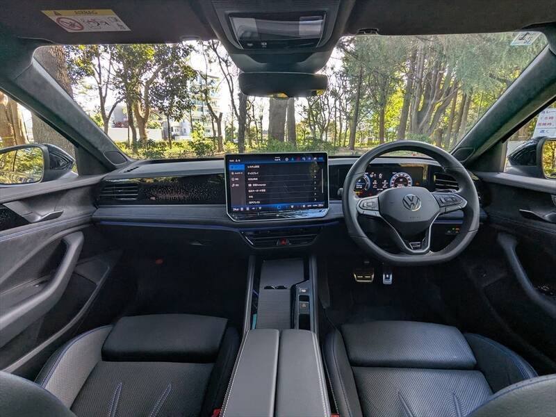 なぜセダンを廃止した？ ワゴン一本勝負に出た新型パサートの「潔さと勝算」