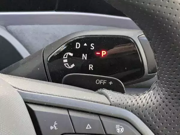 「なぜセダンを廃止した？ ワゴン一本勝負に出た新型パサートの「潔さと勝算」」の画像